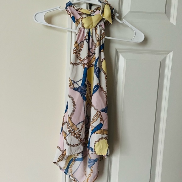 Super cute Forever 21 halter top with open back in size small - Picture 1 of 6